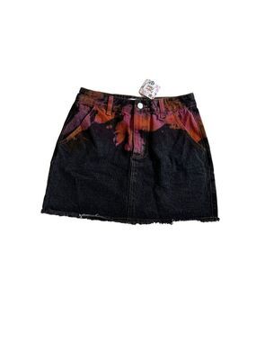 Cloud Ten Raw Hem Tie Dye Splash Denim skirt Size M